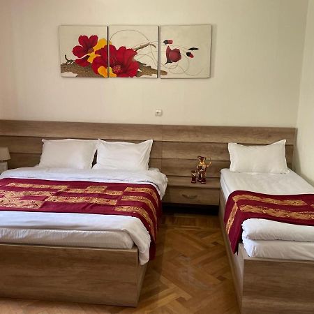 Story Guesthouse Kazbegi Exterior foto