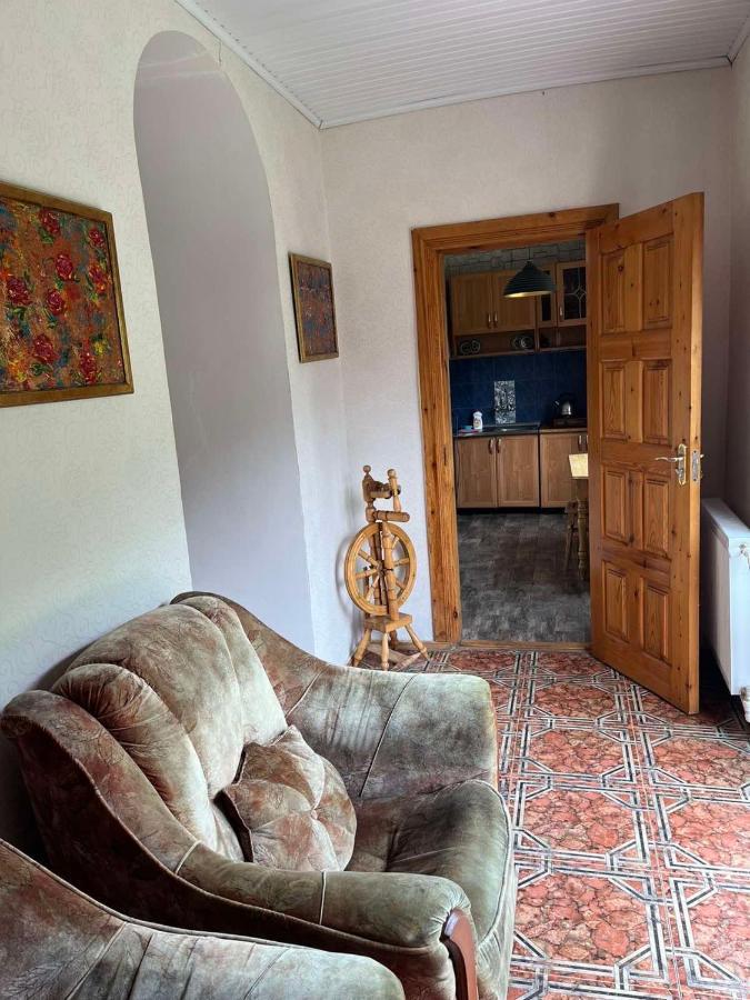 Story Guesthouse Kazbegi Exterior foto